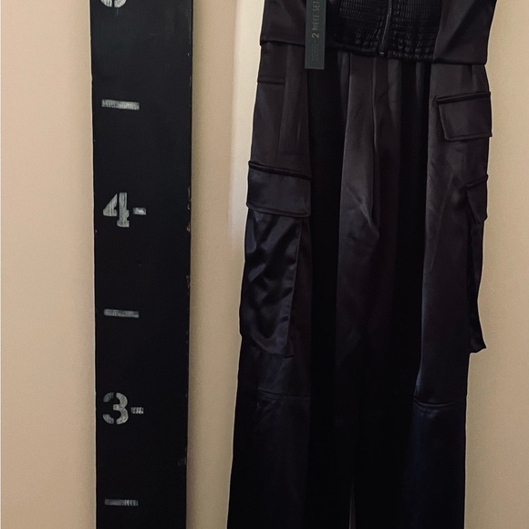 House of Harlow Satin set wide leg cargo pants and crop top Bustier Sz Small NWT - Picture 7 of 16